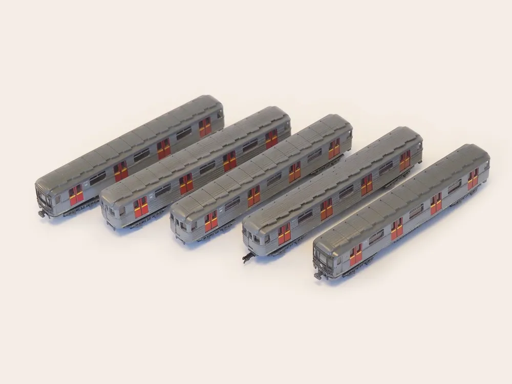 * SOUPRAVA METRA 81-71 H0 (1:87)