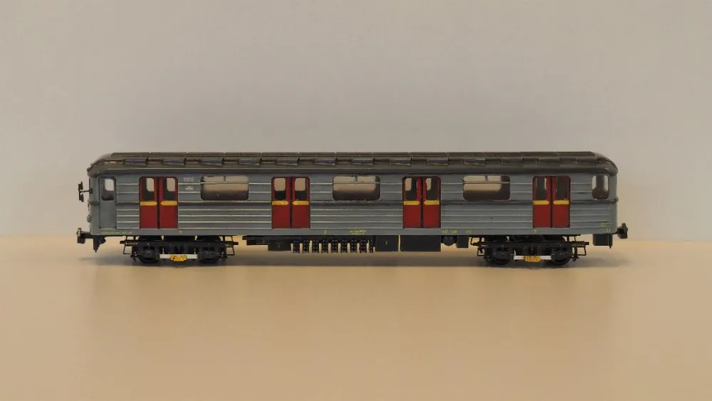 VŮZ METRA EČS H0 (1:87)