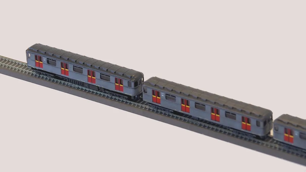 ČELNÍ VŮZ METRA 81-71 H0 (1:87)