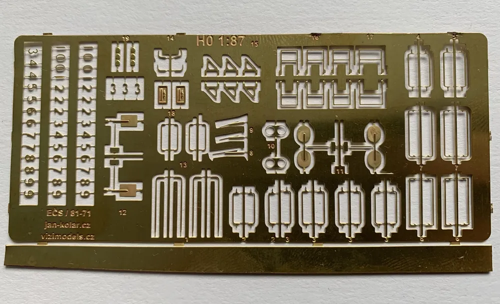 VŮZ METRA EČS H0 (1:87)