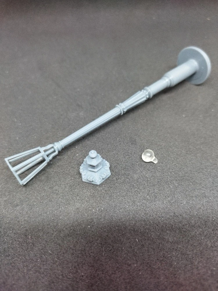 Lampa 2 ramena 1/72