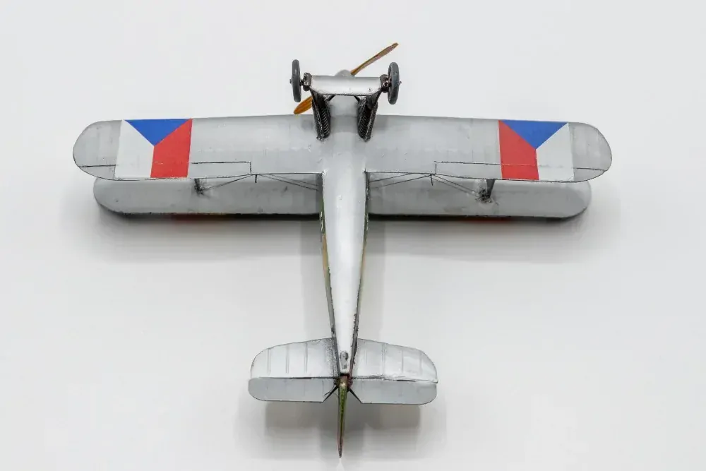 Avia BH-17    1/32