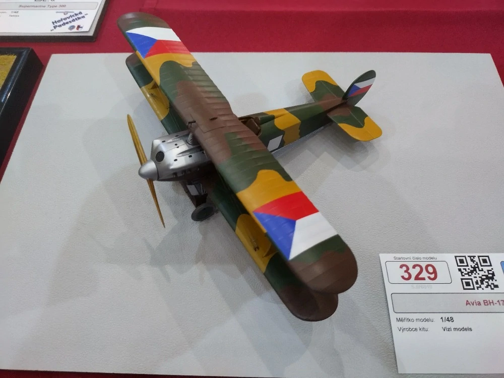 Avia BH-17    1/48